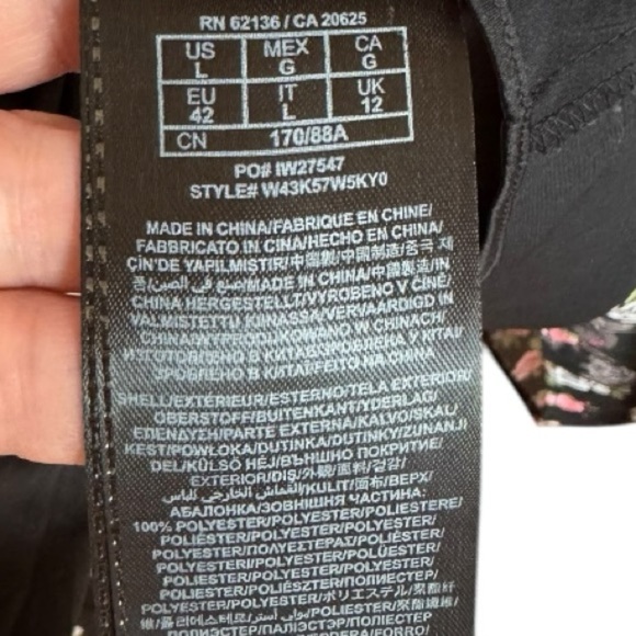 Guess Black Floral Ruffle Wrap Dress L Romantic Sleeveless V-neck Layered Hem - Picture 6 of 7